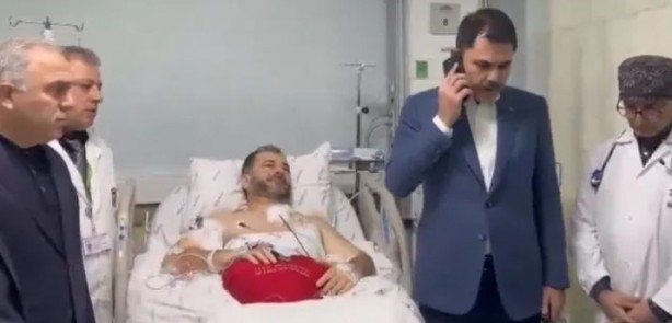 Foto - Murat Kurum'dan bıçaklı saldırıya uğrayan Fatih Camii’nin imamına ziyaret