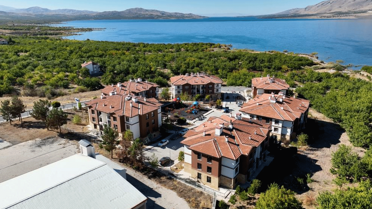 Foto - Murat Kurum'dan dikkat çeken TOKİ mesajı