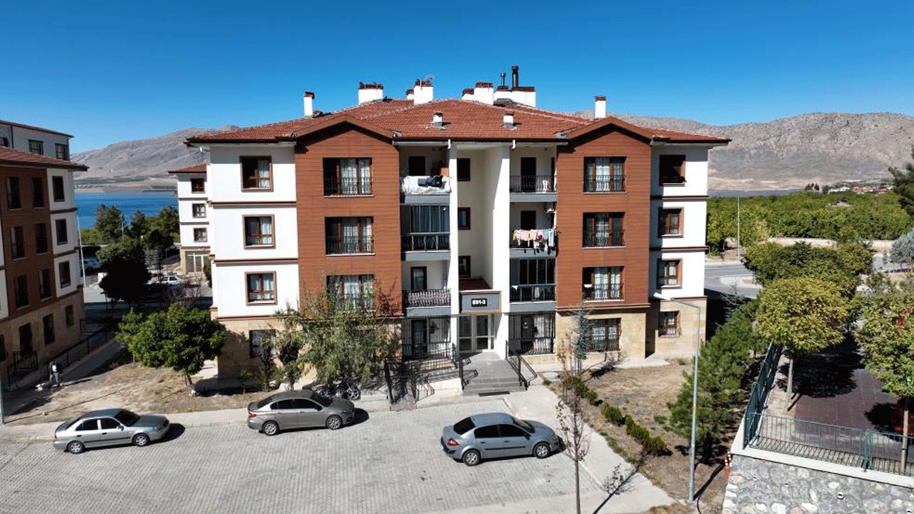 Foto - Murat Kurum'dan dikkat çeken TOKİ mesajı