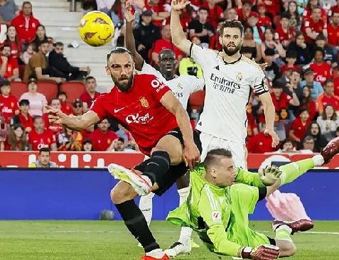 Foto - Muriqi'den kritik açıklama geldi! Kanarya’dan flaş transfer girişimi mi geliyor? Resmen açıklandı…