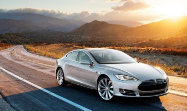 Foto - Musk elektrikli otomobilde rakiplerini silmeye kararlı! Bir indirim daha yaptı