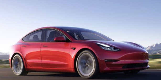 Foto - Musk elektrikli otomobilde rakiplerini silmeye kararlı! Bir indirim daha yaptı