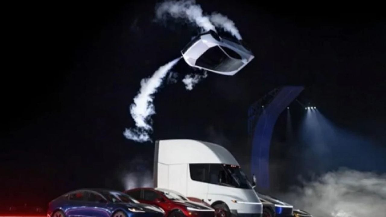 Foto - Musk sonunda bunu da yaptı: Uçan Tesla Roadster tanıtıldı!