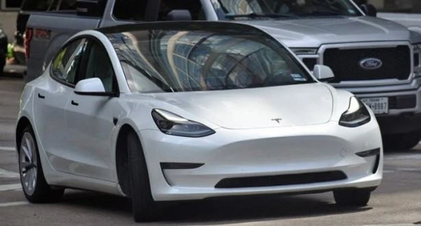 Foto - Musk yeni otomobiller hakkında bilgi verdi