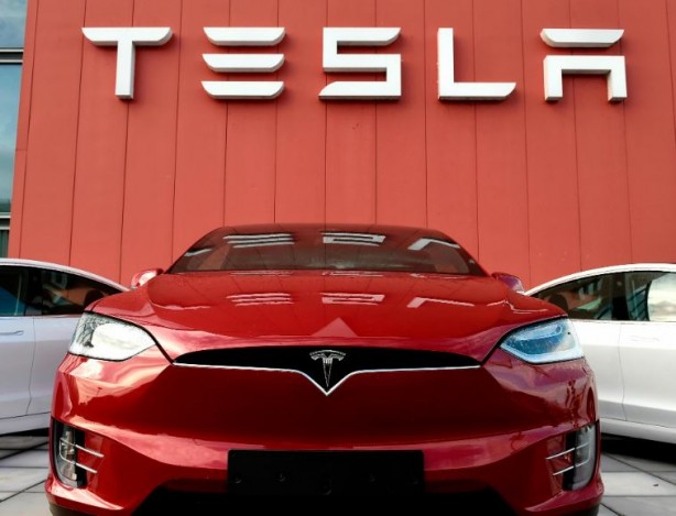 Foto - Musk yeni otomobiller hakkında bilgi verdi