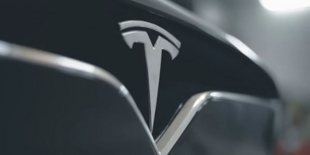 Foto - Musk yeni otomobiller hakkında bilgi verdi