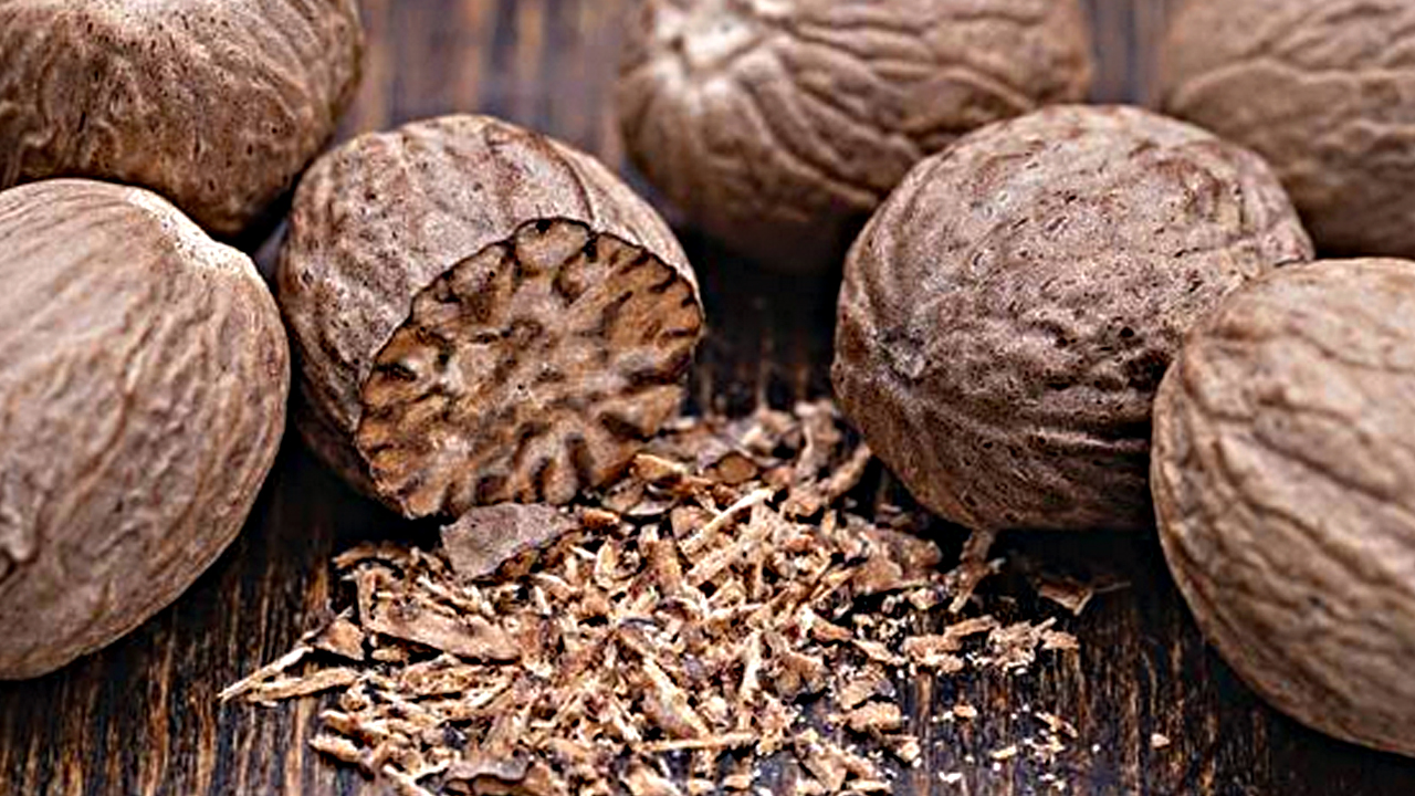 Foto - Muskat: Hint cevizi nedir? Kaş ve kirpiklere doğal güç! Uzmanlar mucizesini paylaştı!