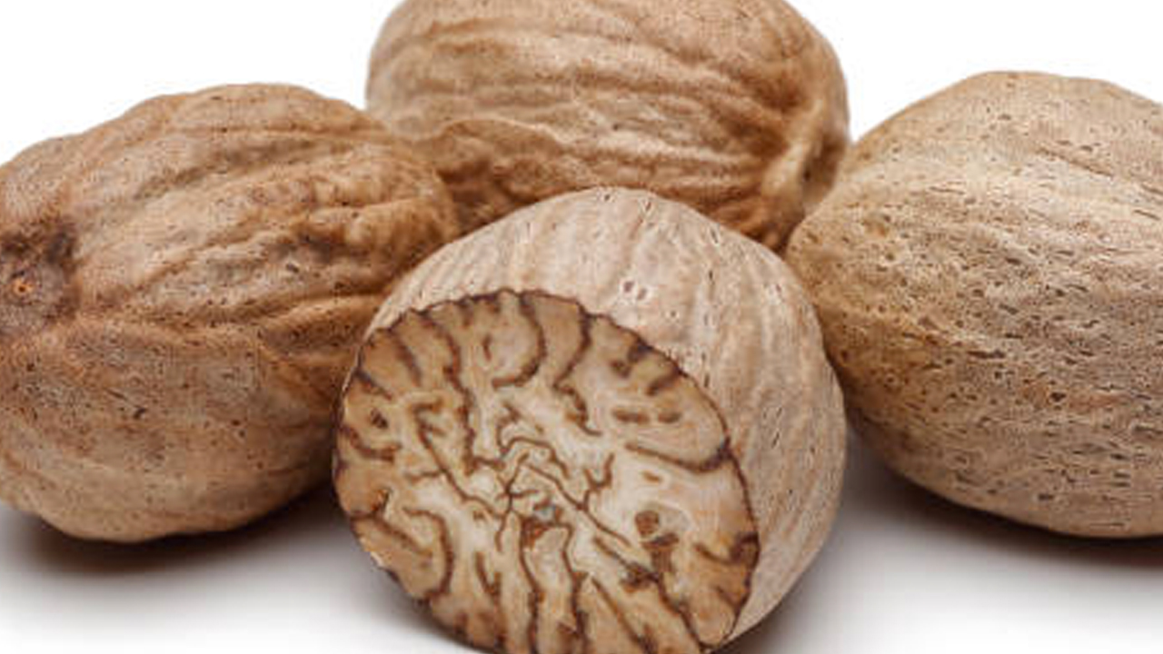 Muskat: Hint cevizi nedir? Kaş ve kirpiklere doğal güç! Uzmanlar mucizesini paylaştı!