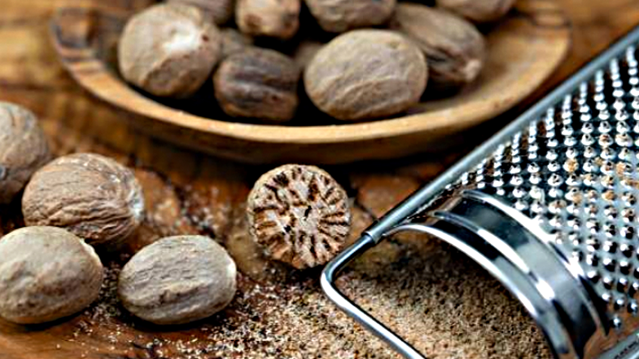 Foto - Muskat: Hint cevizi nedir? Kaş ve kirpiklere doğal güç! Uzmanlar mucizesini paylaştı!