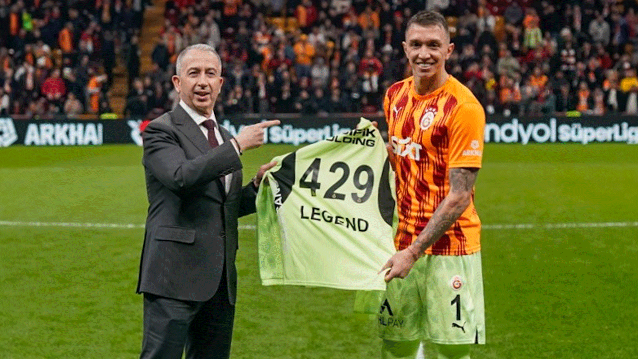 Muslera, Galatasaray tarihinin zirvesinde