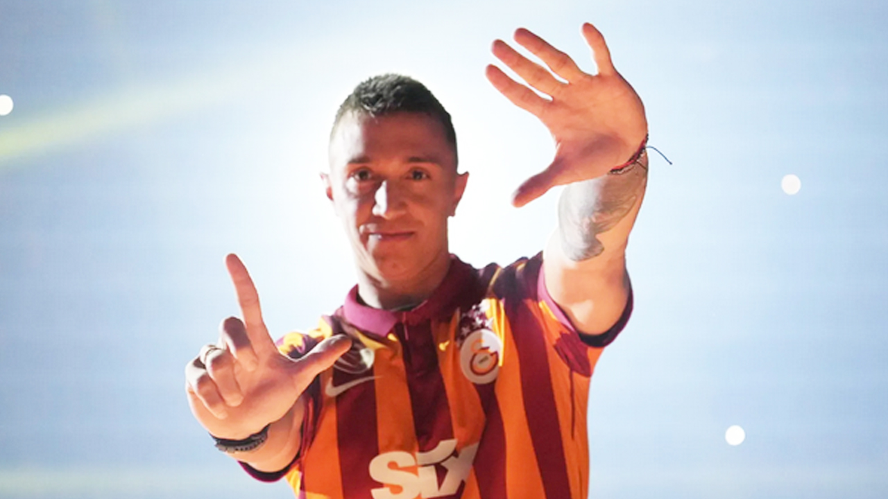 Foto - Muslera sen ne yaptın böyle! Galatasaraylılar isyanda: İtalyanlar istemeye istemeye duyurdu bile…