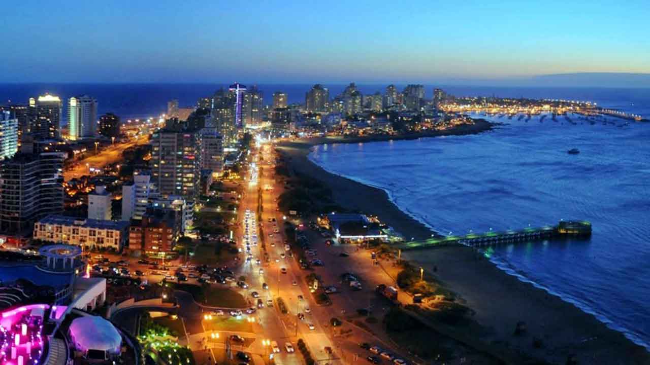 Foto - Muslera sokak satın aldı! Halk ayaklandı, belediye başkanına tepki var