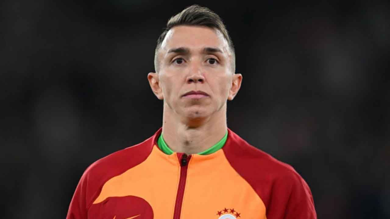 Foto - Muslera sokak satın aldı! Halk ayaklandı, belediye başkanına tepki var