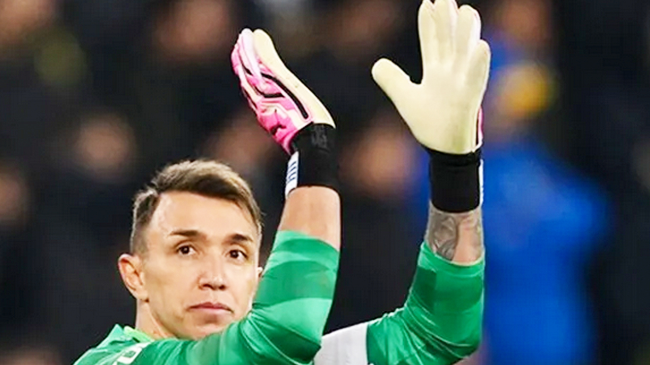 Foto - Muslera sonunda bunu yaptı! Sezon sonu gideceği artık kesinleşti gibi… Tarih verildi: Etkili çözüm bu olsa gerek…