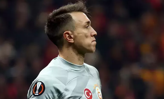 Foto - Muslera U dönüşü mü yaptı? Flaş ‘kaleci’ kararı: Tüm Galatasaraylılara ilan ettiler: O dönem başladı artık…