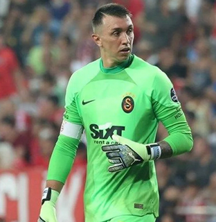 Muslera U dönüşü mü yaptı? Flaş ‘kaleci’ kararı: Tüm Galatasaraylılara ilan ettiler: O dönem başladı artık…