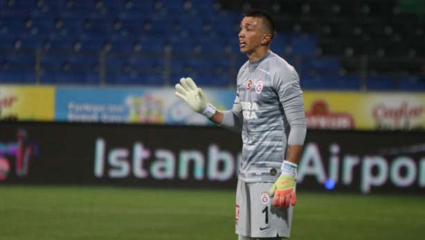 Foto - Muslera'nın sağlık durumu nasıl? Muslera sakatlandı mı?