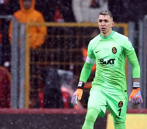 Foto - Muslera'nın tavrı öyle bir şey gösterdi ki... Galatasaray ne yapacağını şaşıracak! Bu da neyin nesi böyle...