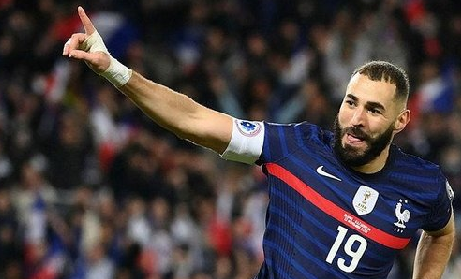 Foto - Müslüman futbolcuları ayağa kaldıracak açıklama! Sen herkesi kör, âlemi sersem mi sanırsın? Bunlarda hiç utanma da yok