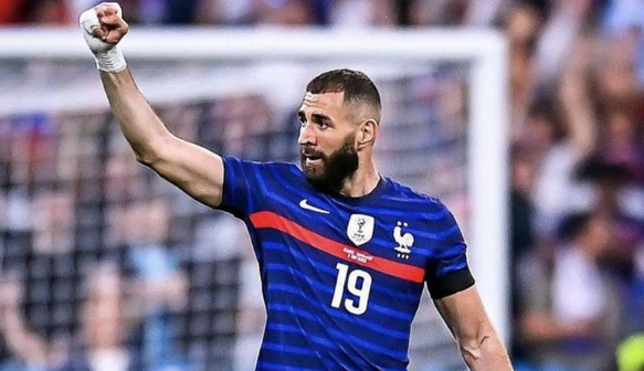 Foto - Müslüman futbolcuları ayağa kaldıracak açıklama! Sen herkesi kör, âlemi sersem mi sanırsın? Bunlarda hiç utanma da yok