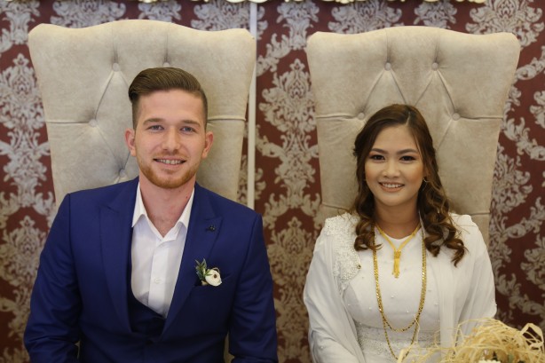 Foto - Müslüman olan Filipinli gelin 'Nisanur' adını aldı