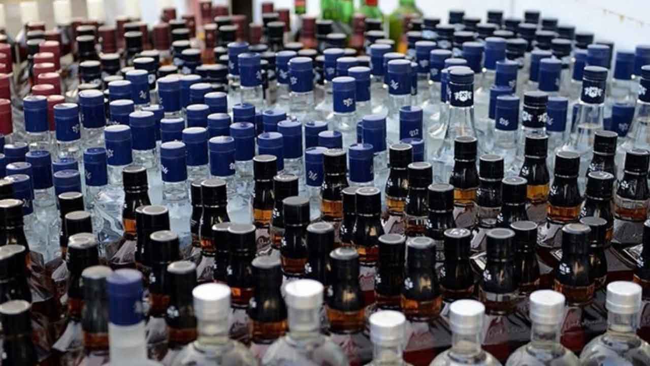 Foto - Müslüman ülkede sahte içki rezaleti! Ölenler, bayılanlar, görme yetisini kaybedenler... Resmen felaket