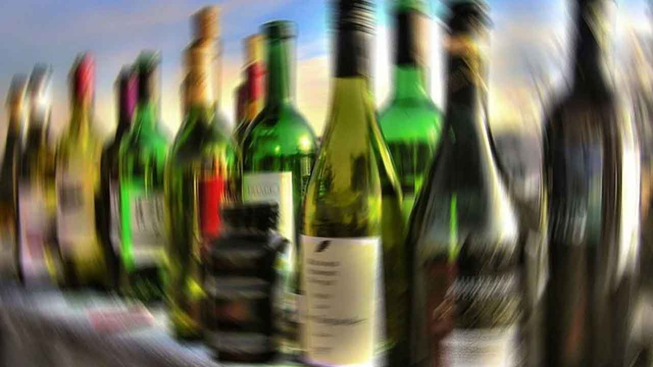 Müslüman ülkede sahte içki rezaleti! Ölenler, bayılanlar, görme yetisini kaybedenler... Resmen felaket