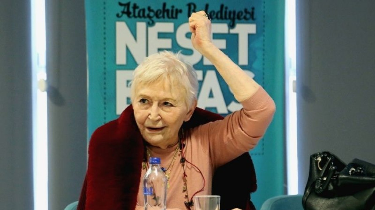 Müslümanlar kadınlara neler demişti neler! Ölen Pınar Kür’den geriye aşağılık sözleri kaldı