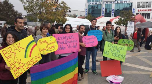 Foto - Müslümanlar sandığa gitmedi, meydan homolara kaldı! Ümmet kaybetti, ib..ler kazandı