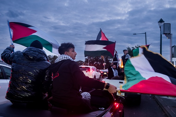 Foto - Müslümanlar sokaklara döküldü! Gazze'deki hastane saldırısı böyle protesto edildi
