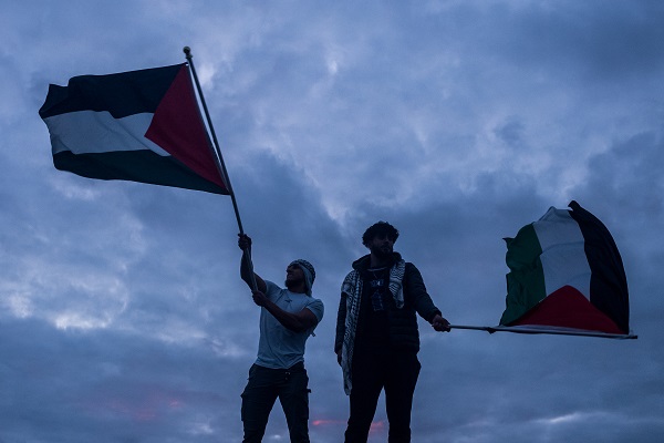 Foto - Müslümanlar sokaklara döküldü! Gazze'deki hastane saldırısı böyle protesto edildi