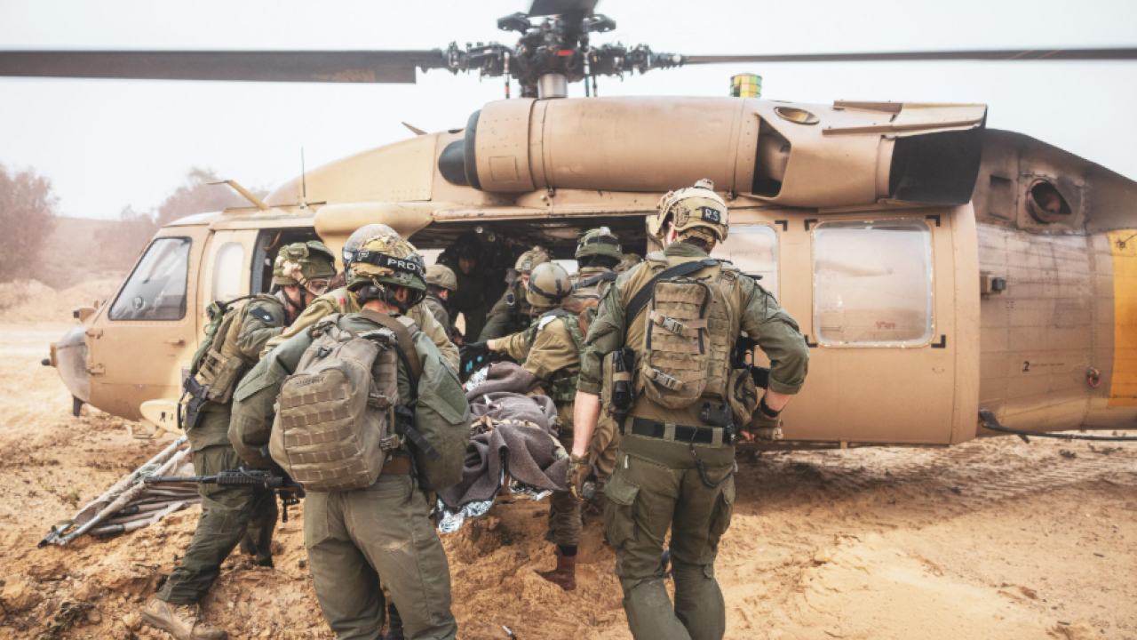 Foto - Müslümanları katleden isyancılara helikopterle destek yolladılar!