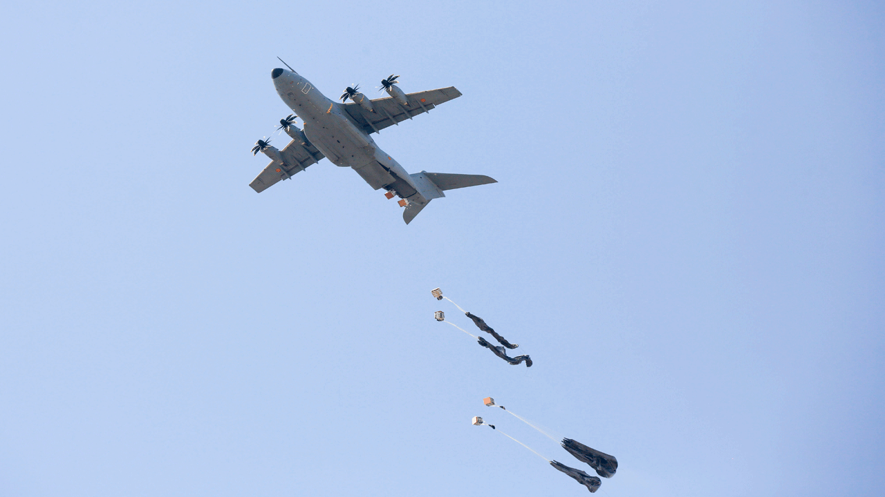 Foto - Müslümanların başı bir kez daha yere eğildi!