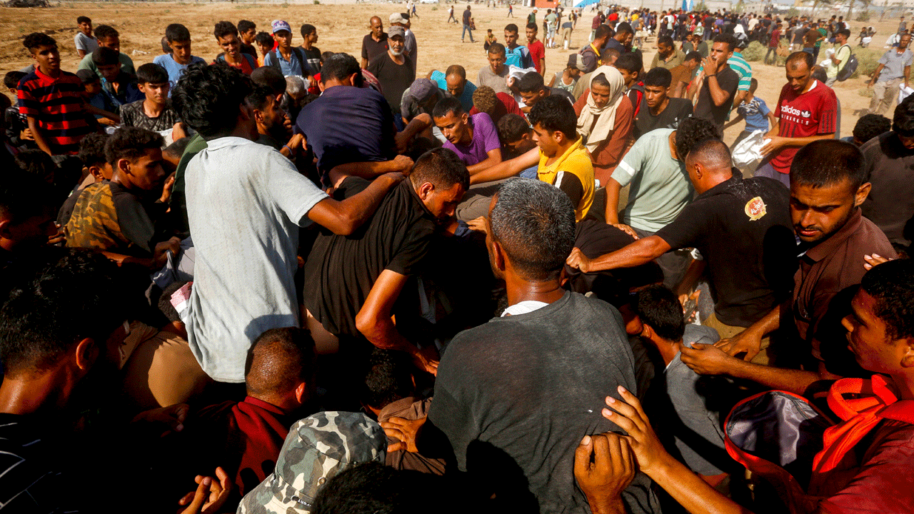 Foto - Müslümanların başı bir kez daha yere eğildi!