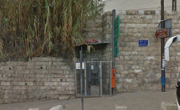 Foto - Müslümanların kanına dokunan görüntüler! Tabelalara dikkat