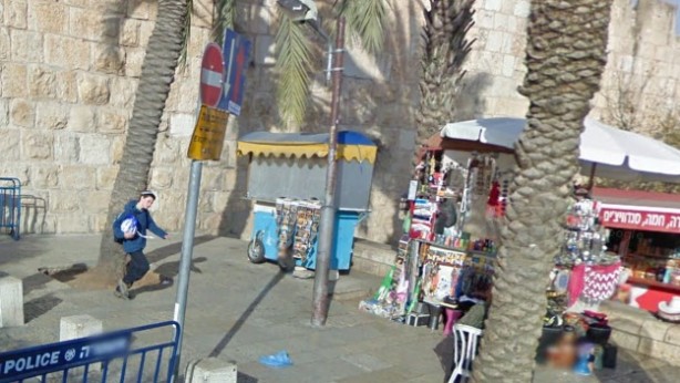 Foto - Müslümanların kanına dokunan görüntüler! Tabelalara dikkat