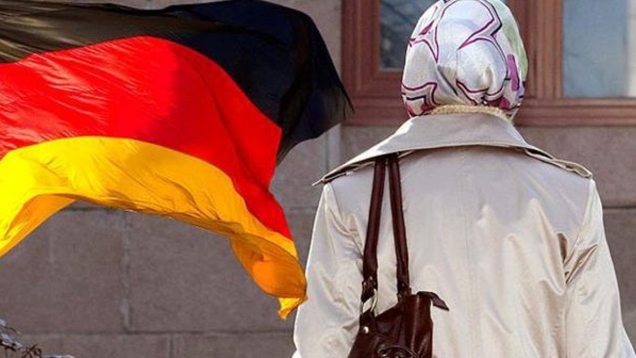 Müslümanların yüzde 17'si ayrımcılığa uğruyor Almanın islam düşmanlığı bitmedi