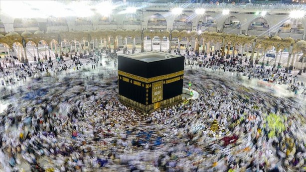 Foto - Müslümanların ziyaret ettiği Kubbet'üs-Sahra, BAE'nin Burj Khalifa'sı ve daha niceleri! İkonik mimarisiyle bilinen 10 yapı