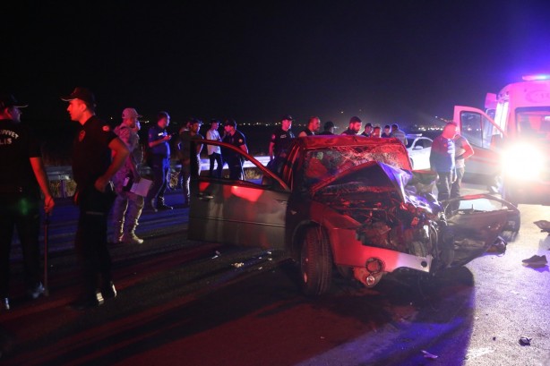 Foto - Muş’ta feci kaza! 6 araç birbirine girdi: 3 ölü, 8 yaralı