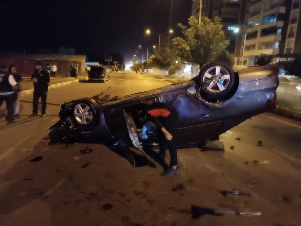 Foto - Muş'ta trafik kazası: 2 ölü, 3 yaralı