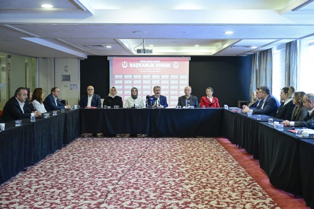 Foto - Mustafa Destici’den flaş "istifa" açıklaması! Gündeme bomba gibi düştü! Az önce tüm Türkiye’ye duyurdu