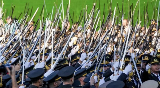 Foto - Mustafa Kemal ‘Mustafa Kemal’in askerleriyiz’ sözünü nasıl reddetmiş?