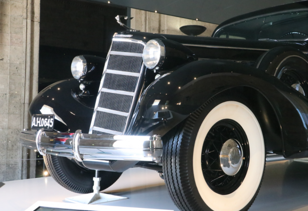 Foto - Mustafa Kemal'in makam arabası Cadillac'ına özel koruma