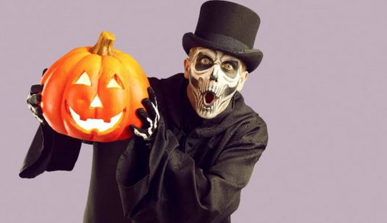 Foto - Mustafa Sandal iyiden iyiye siyaset ağzına alıştı! Şimdi de Cadılar Bayramı çıkışı... Flaş açıklama az önce geldi