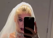 Foto - Mustafa Sandal iyiden iyiye siyaset ağzına alıştı! Şimdi de Cadılar Bayramı çıkışı... Flaş açıklama az önce geldi