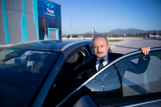 Foto - Mustafa Şentop ve Devlet Bahçeli Togg'a bindi