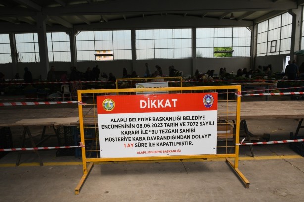 Foto - Müşterisine kaba davranan pazarcıya 1 ay ceza!