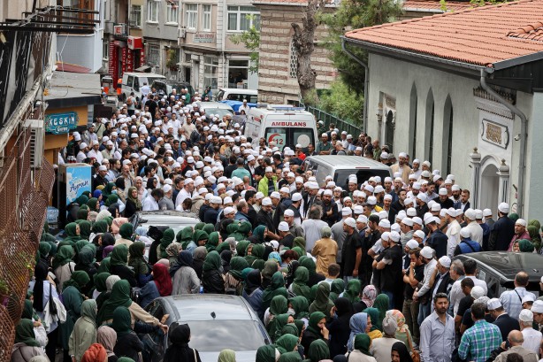 Foto - Mutasavvıf Ömer Tuğrul İnançer, son yolculuğuna uğurlanıyor