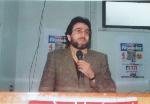 Foto - Mütefekkir yazar Yaşar Kaplan anılacak! Yeni Akit Gazetesi'nde de önemli yazılar yazmıştı! Saat 14.00'de başlayacak...