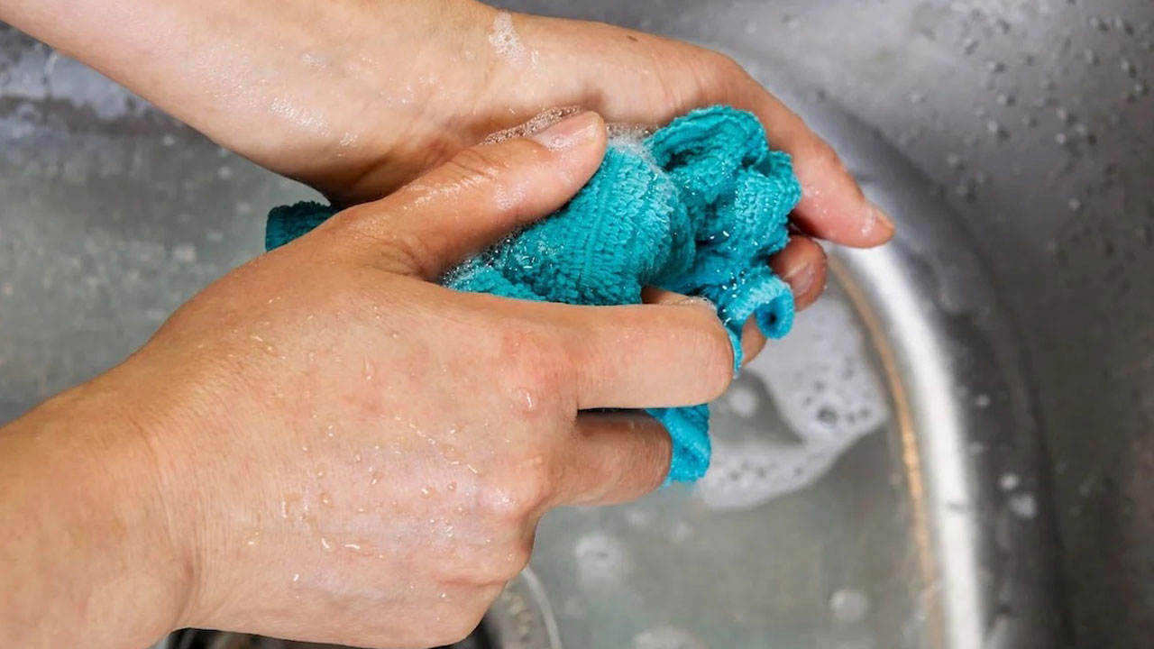 Foto - Mutfakta kötü koku varsa sebebi bu 8 yer olabilir! Temiz ve ferah bir mutfak için etkili çözümler